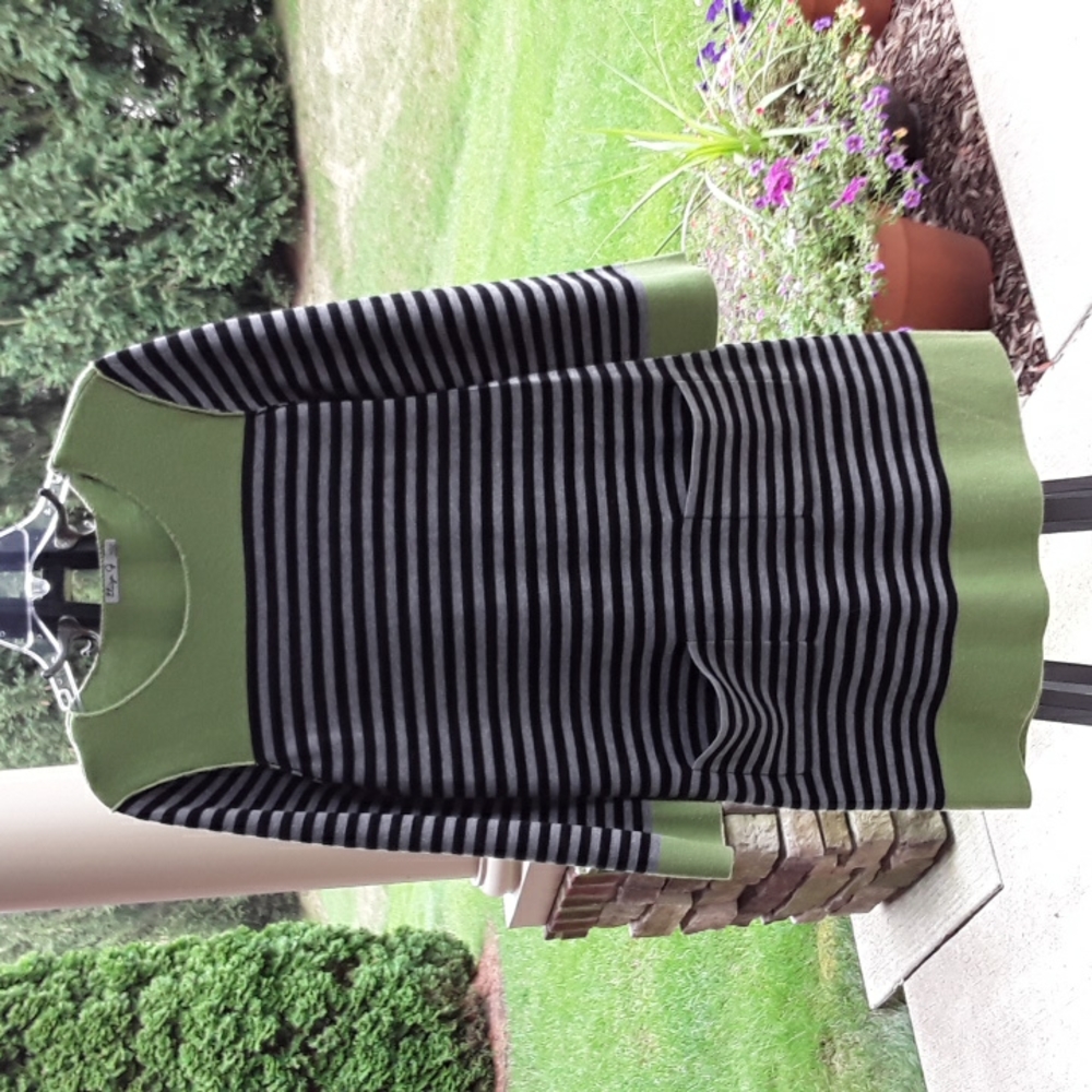 Eliza J Long Sleeves Sweater Multi Color Stripes Midi Dress LARGE Green Black
